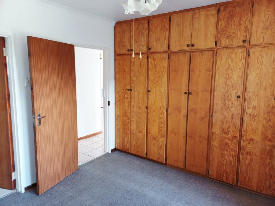 3 Bedroom Property for Sale in Langenhovenpark Free State